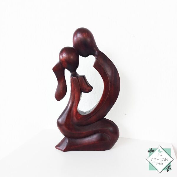 51 Wooden Lovers Couple Statue